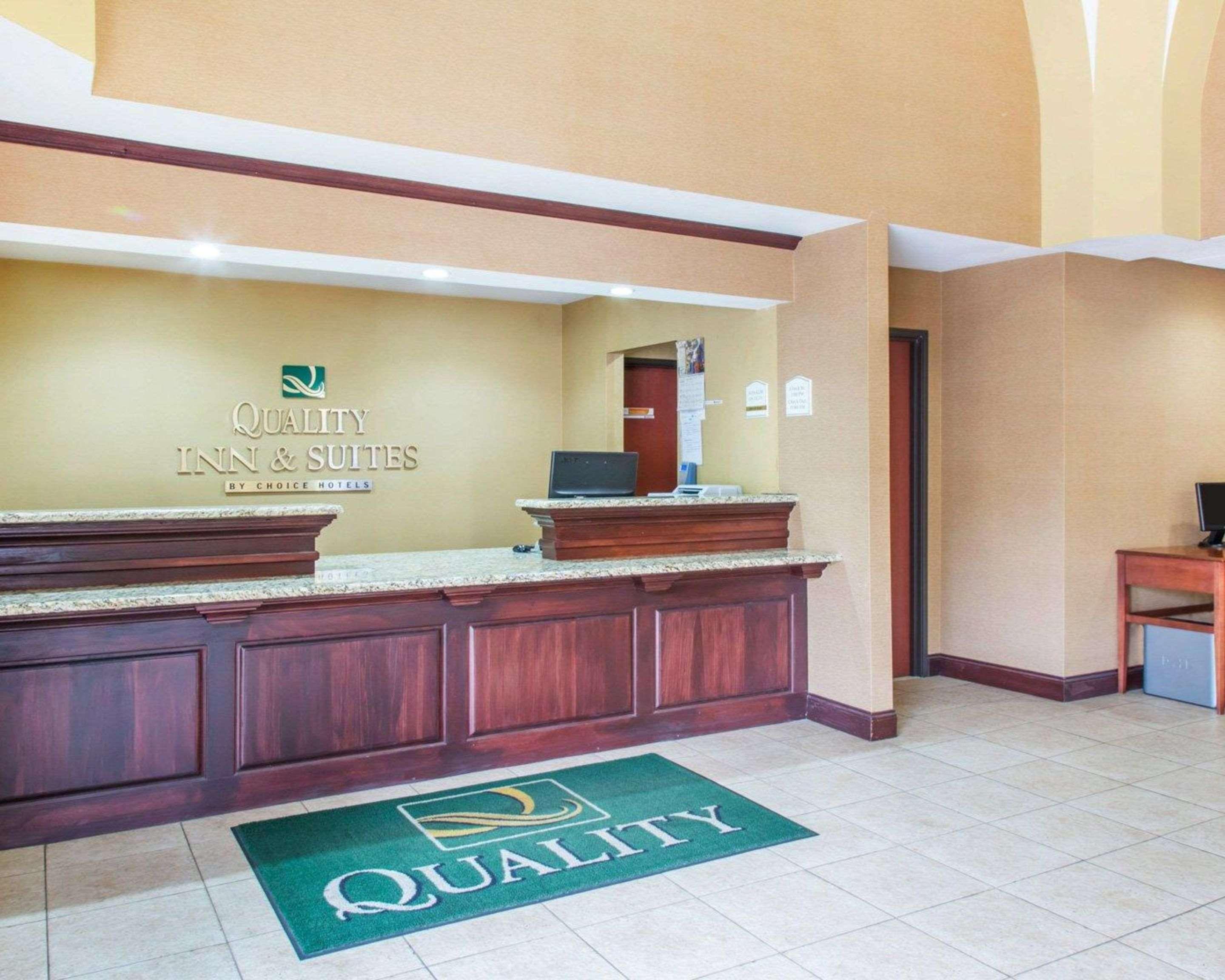 Quality Inn & Suites Meriden Esterno foto